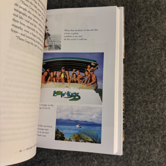 KENNY CHESNEY Heart Life Music SIGNED New Book - Picture 6 of 9